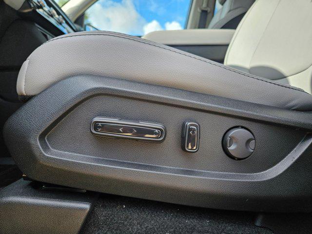 new 2025 Honda Pilot car, priced at $51,050