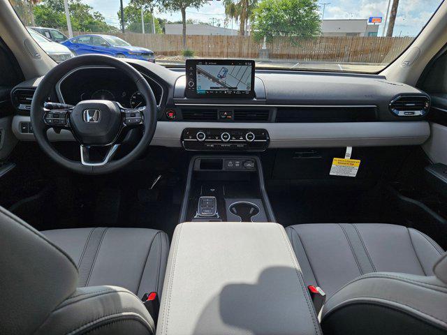 new 2025 Honda Pilot car, priced at $51,050
