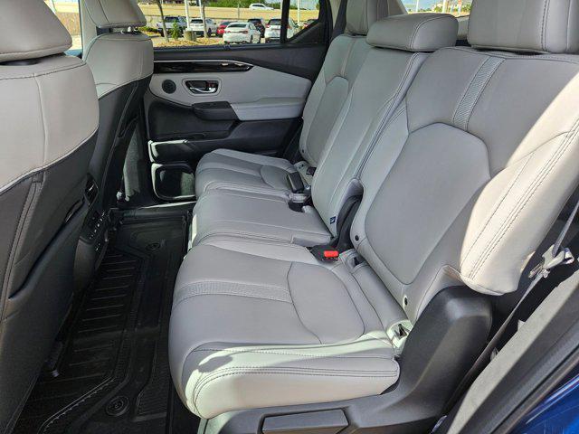 new 2025 Honda Pilot car, priced at $51,050