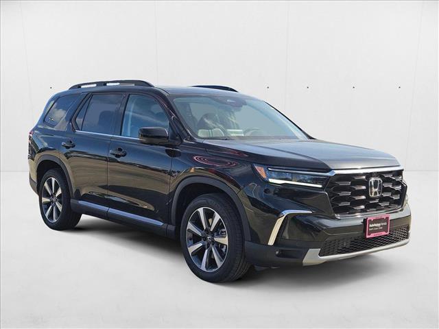 new 2025 Honda Pilot car, priced at $55,260