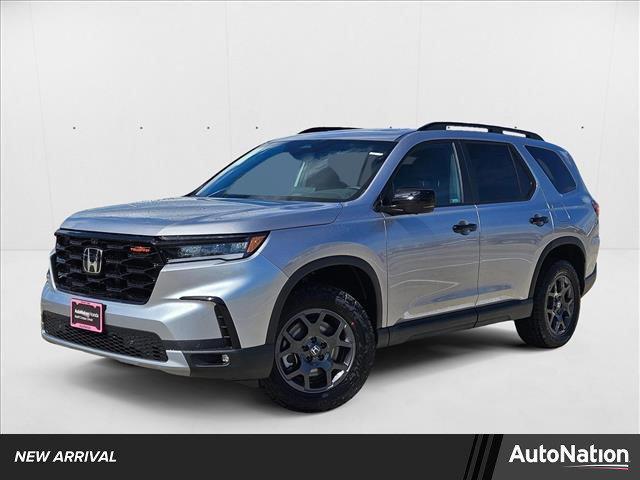 new 2025 Honda Pilot car, priced at $50,895