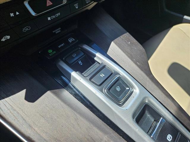 used 2018 Honda Clarity Plug-In Hybrid car, priced at $17,495