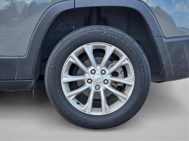 used 2022 Jeep Cherokee car, priced at $22,495
