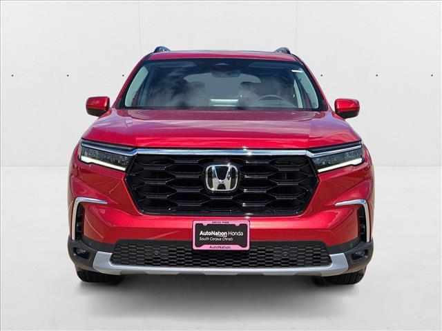new 2025 Honda Pilot car, priced at $49,450