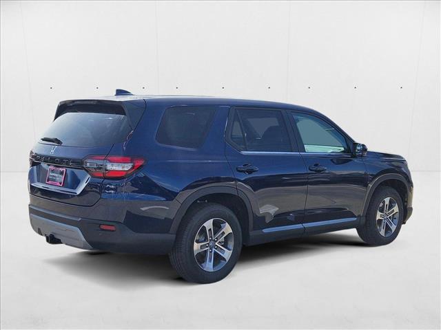 new 2025 Honda Pilot car, priced at $45,700