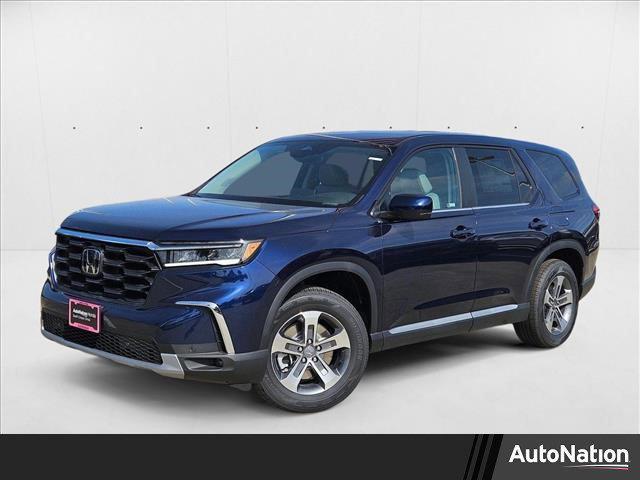 new 2025 Honda Pilot car, priced at $45,700