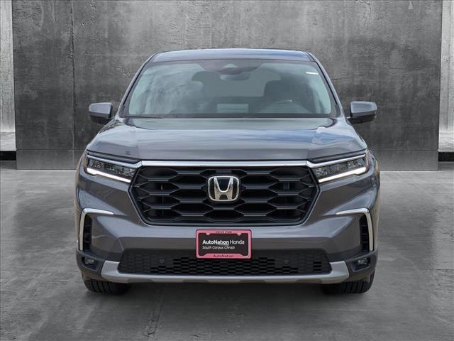 new 2025 Honda Pilot car, priced at $45,995
