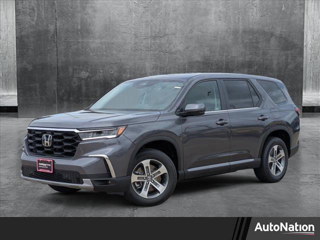 new 2025 Honda Pilot car, priced at $45,995