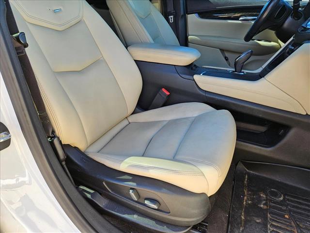 used 2017 Cadillac XT5 car, priced at $13,495