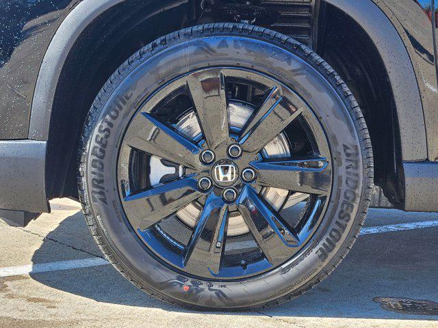 new 2025 Honda Pilot car, priced at $56,075