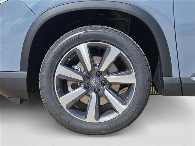 new 2025 Honda Pilot car, priced at $51,505