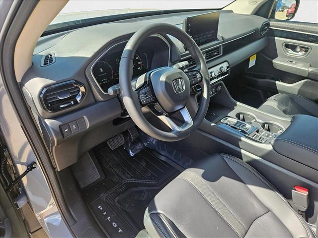 new 2025 Honda Pilot car, priced at $51,505
