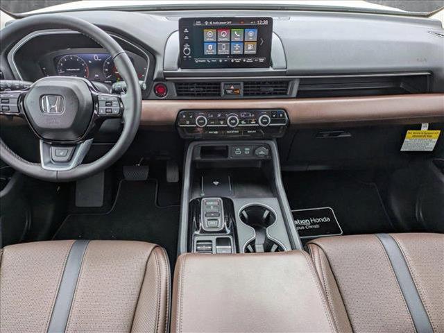 new 2025 Honda Pilot car, priced at $54,985