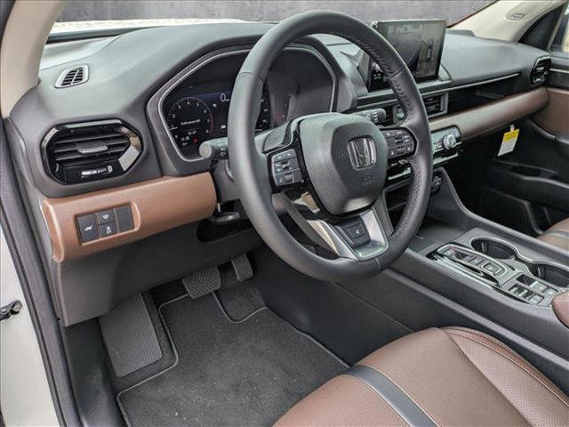 new 2025 Honda Pilot car, priced at $54,985