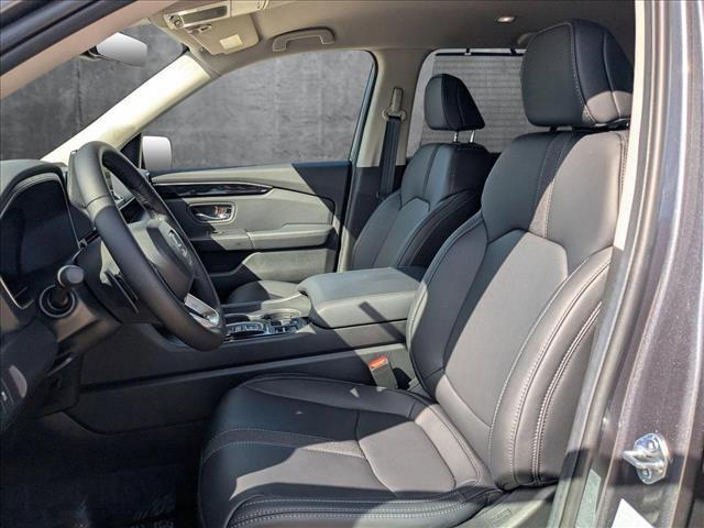 new 2025 Honda Pilot car, priced at $43,995