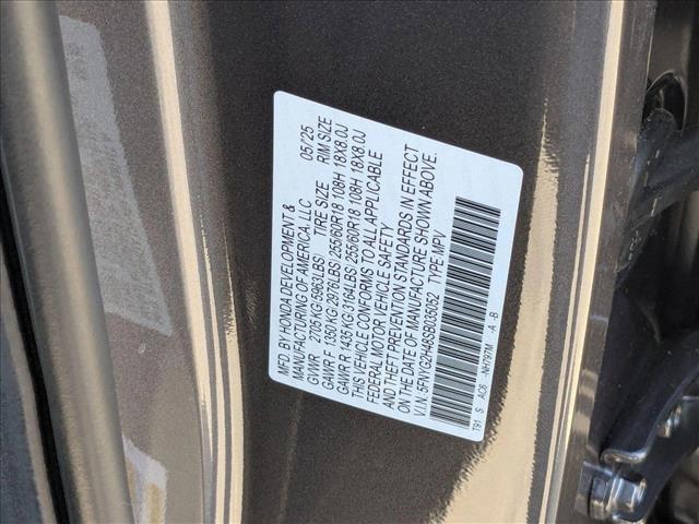 new 2025 Honda Pilot car, priced at $43,995