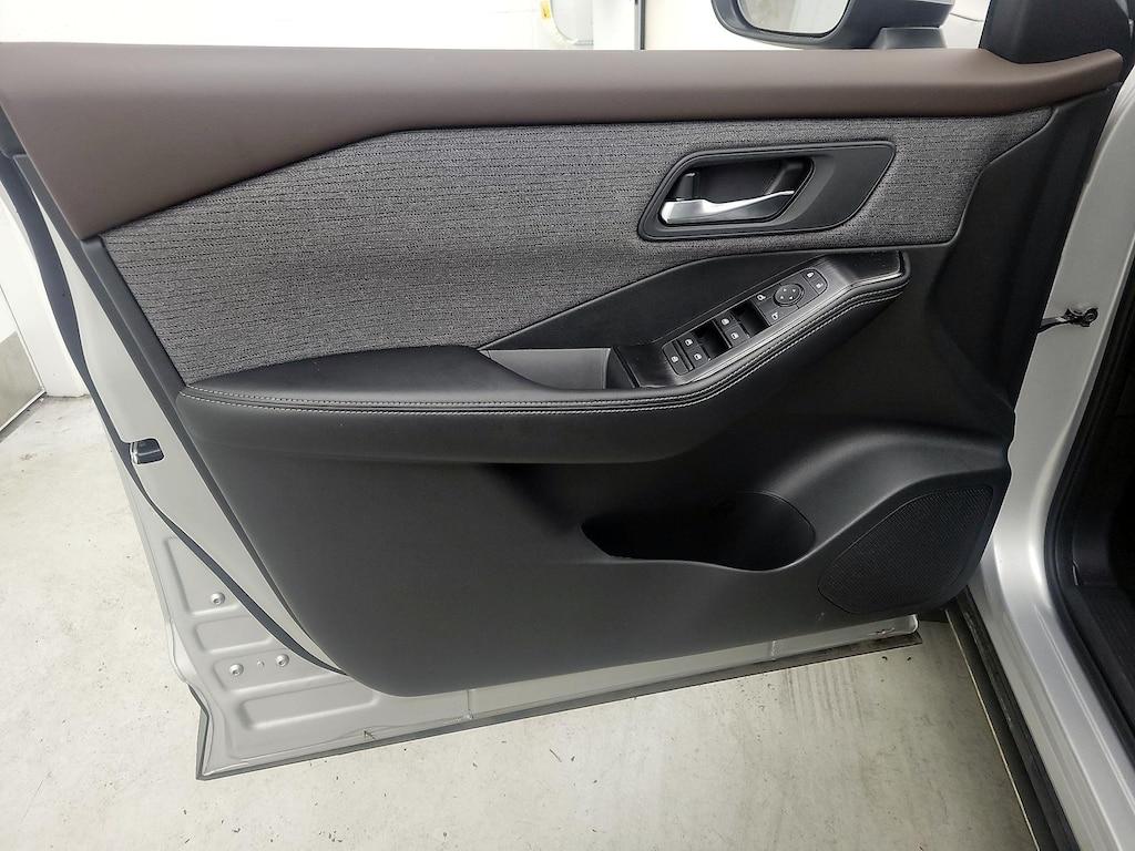 used 2021 Nissan Rogue car, priced at $22,998