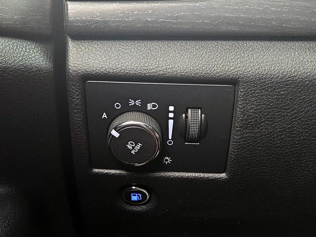 used 2015 Jeep Grand Cherokee car, priced at $16,998