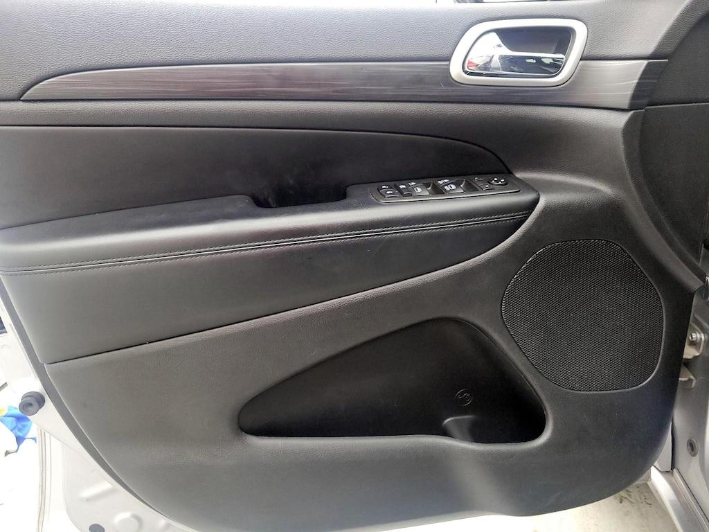 used 2021 Jeep Grand Cherokee car, priced at $20,998
