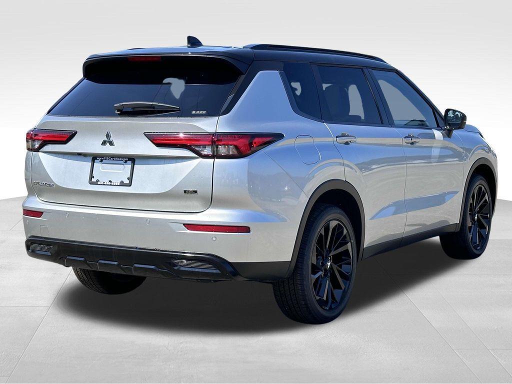 new 2024 Mitsubishi Outlander car, priced at $35,975