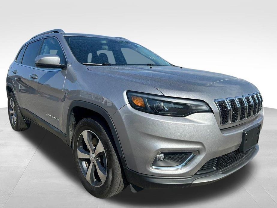 used 2020 Jeep Cherokee car, priced at $15,997