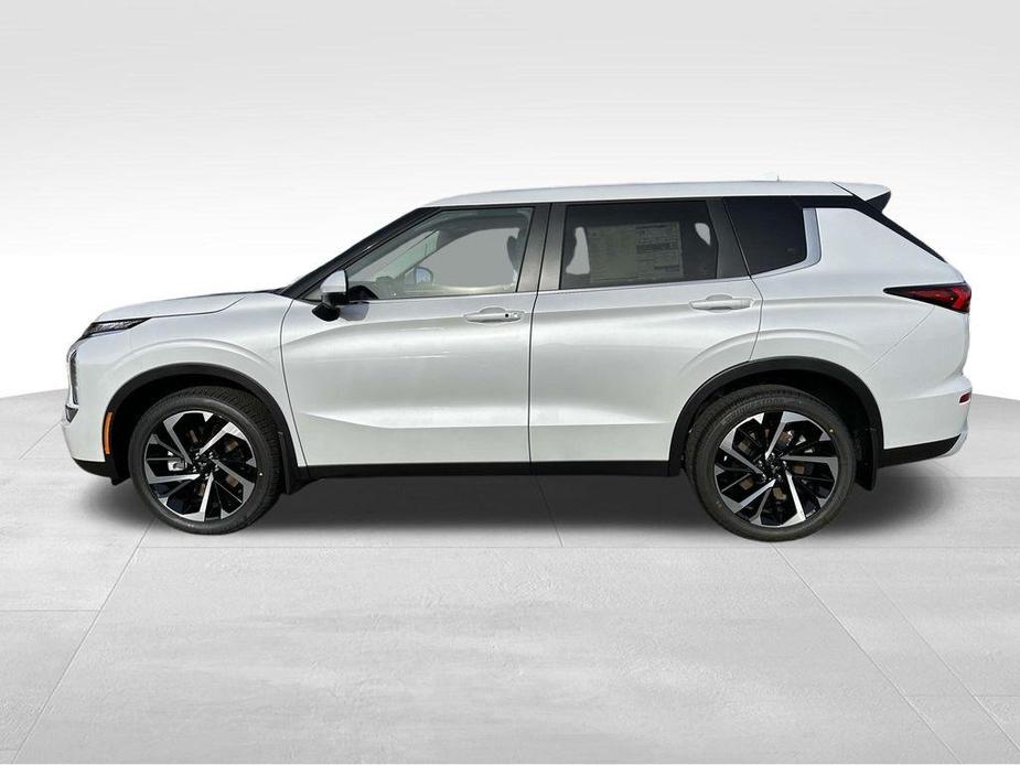 new 2024 Mitsubishi Outlander car, priced at $29,777