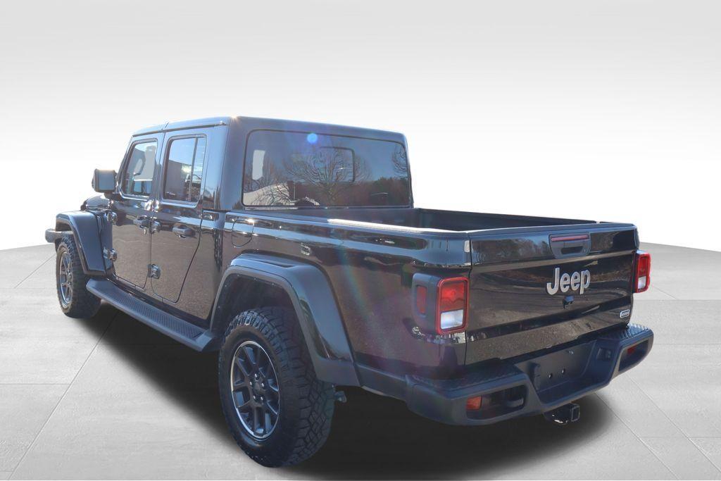 used 2022 Jeep Gladiator car, priced at $29,697