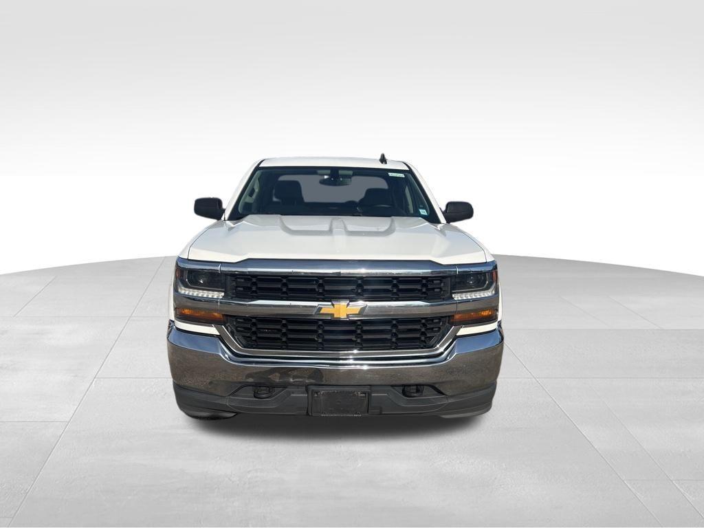 used 2018 Chevrolet Silverado 1500 car, priced at $15,555