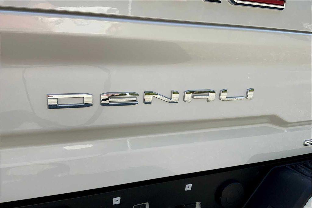 new 2025 GMC Sierra 2500 car, priced at $92,474