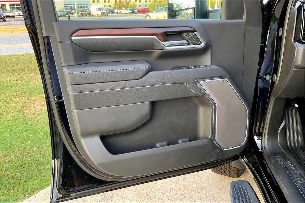 new 2025 GMC Sierra 2500 car, priced at $88,795