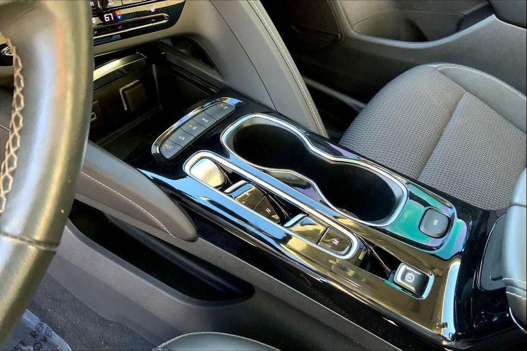 used 2023 Buick Envision car, priced at $25,997