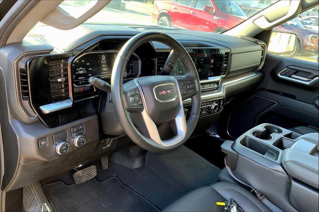 used 2025 GMC Sierra 1500 car, priced at $41,497
