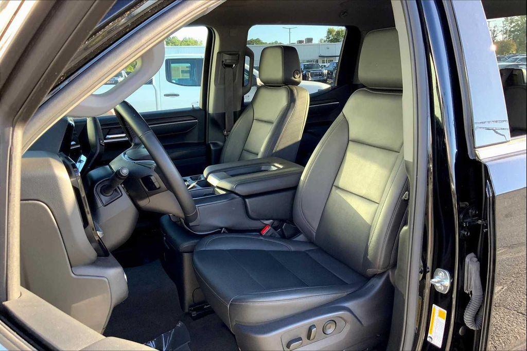 used 2025 GMC Sierra 1500 car, priced at $41,497
