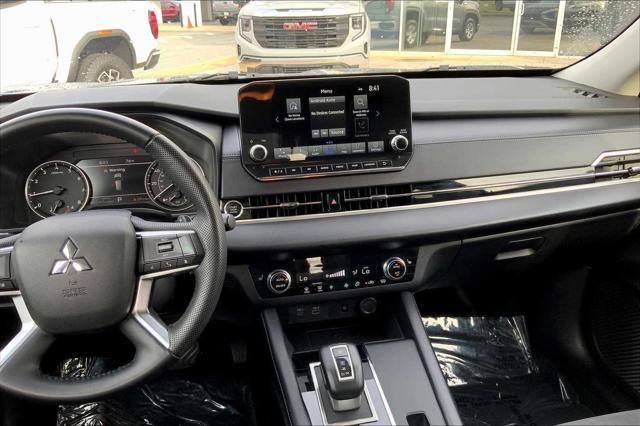 used 2024 Mitsubishi Outlander car, priced at $25,619