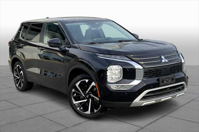 used 2024 Mitsubishi Outlander car, priced at $25,619
