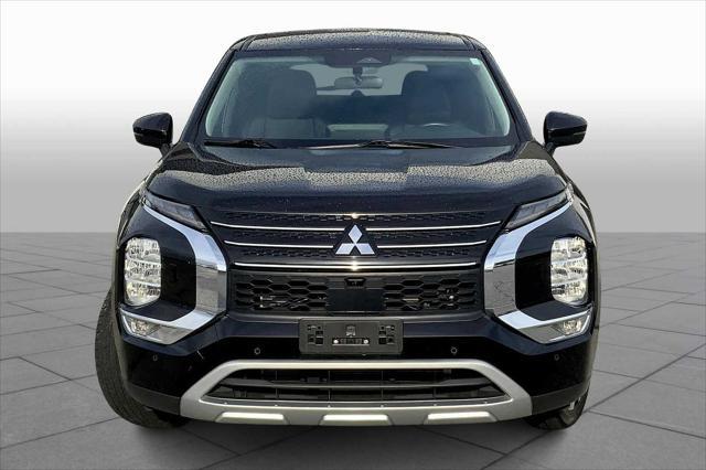 used 2024 Mitsubishi Outlander car, priced at $25,619