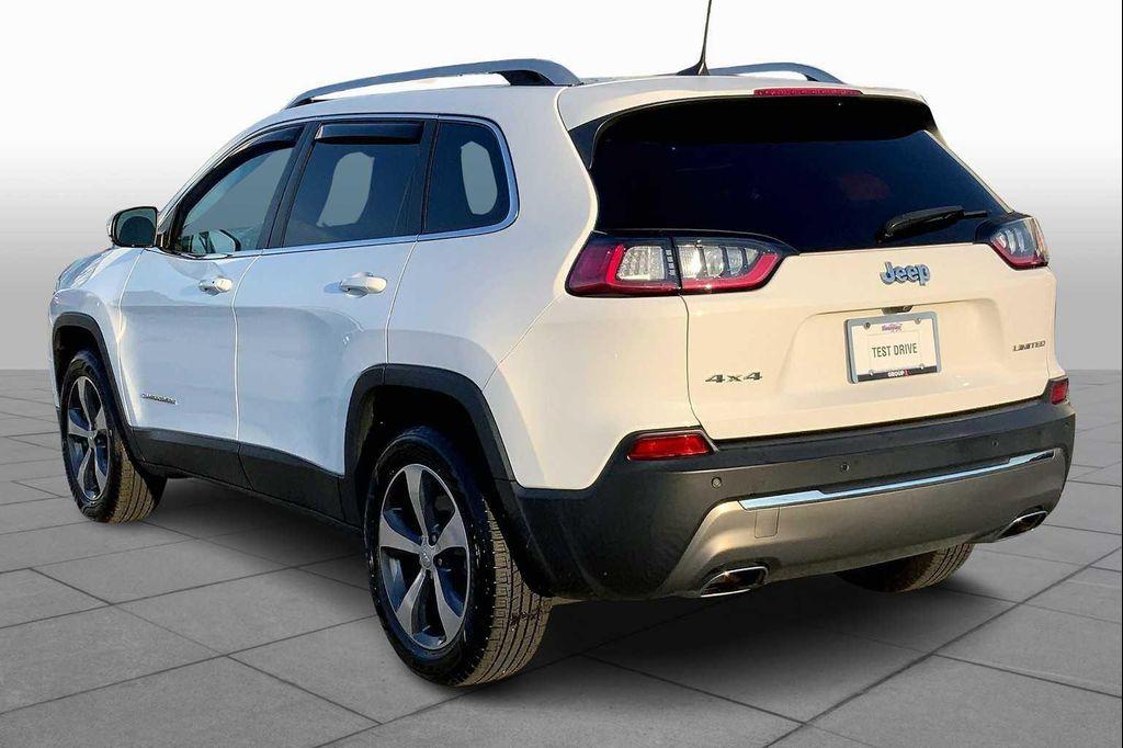 used 2019 Jeep Cherokee car, priced at $17,997