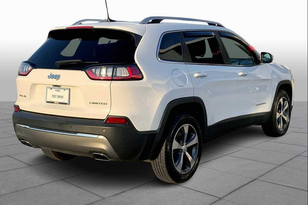 used 2019 Jeep Cherokee car, priced at $17,997