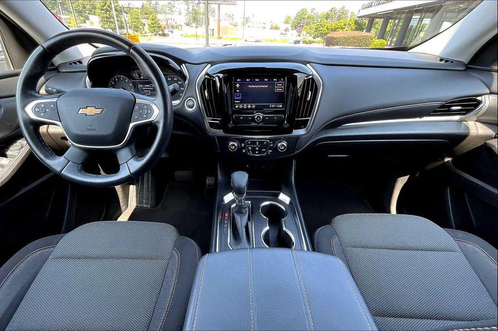 used 2021 Chevrolet Traverse car, priced at $24,811