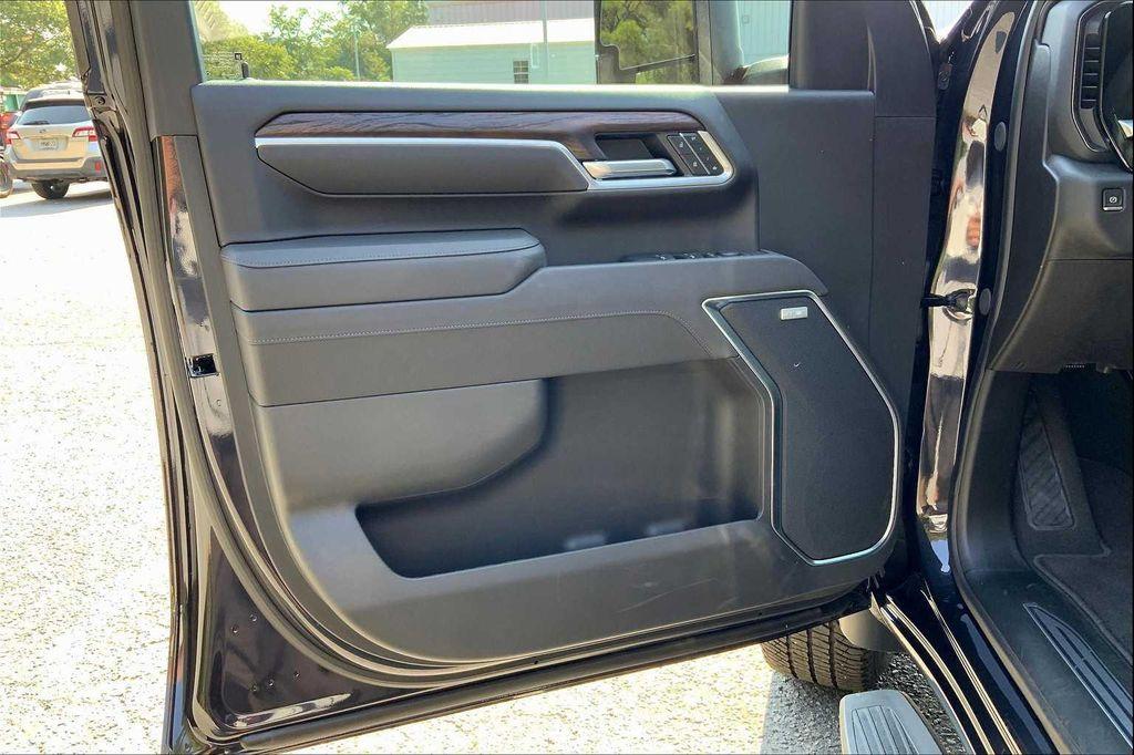 new 2025 GMC Sierra 3500 car, priced at $83,374