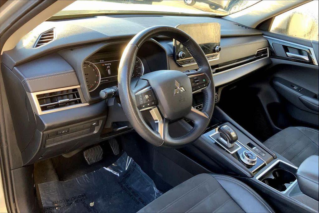 used 2023 Mitsubishi Outlander car, priced at $21,297