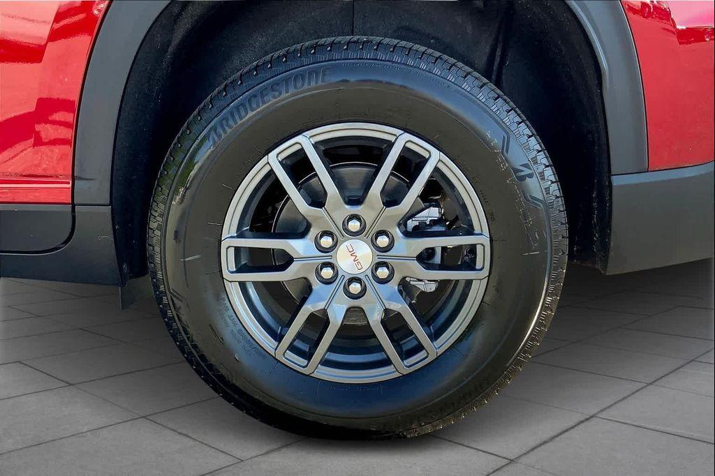 new 2025 GMC Acadia car, priced at $45,290