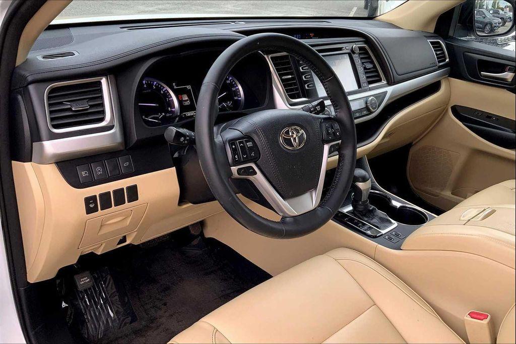 used 2018 Toyota Highlander car, priced at $18,997