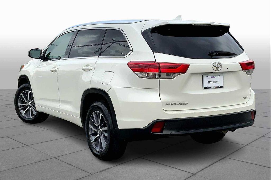 used 2018 Toyota Highlander car, priced at $18,997