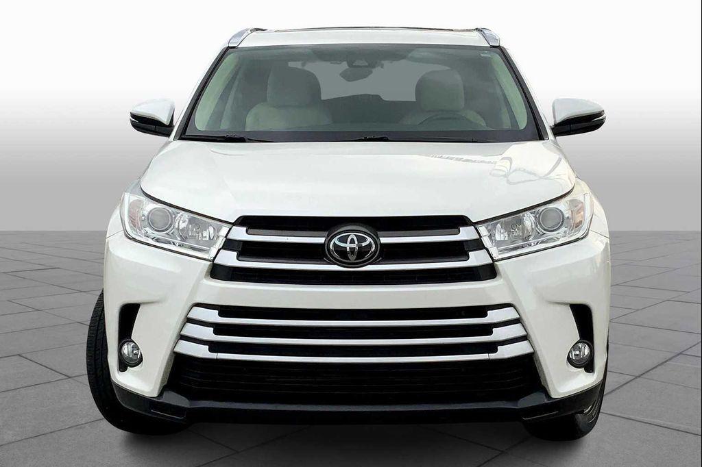 used 2018 Toyota Highlander car, priced at $18,997