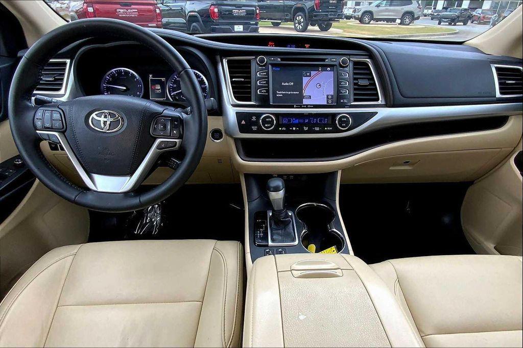 used 2018 Toyota Highlander car, priced at $18,997