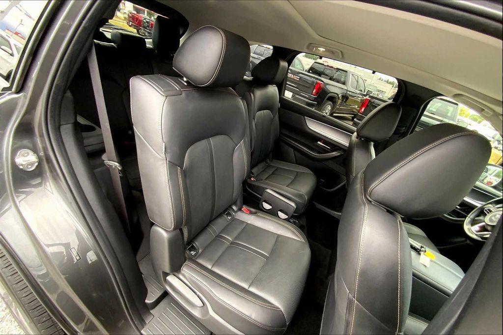 used 2024 Mazda CX-90 car, priced at $29,997