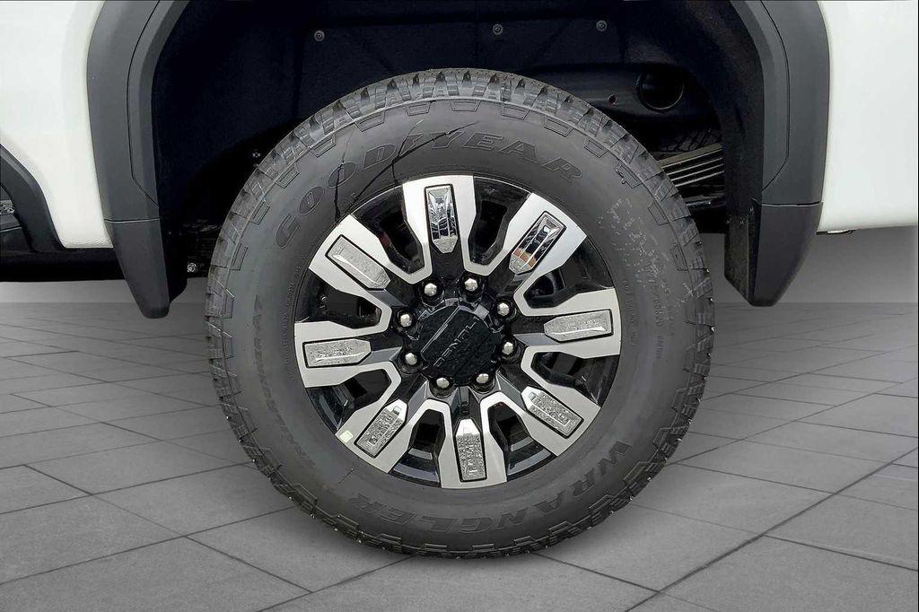 new 2025 GMC Sierra 2500 car, priced at $88,300