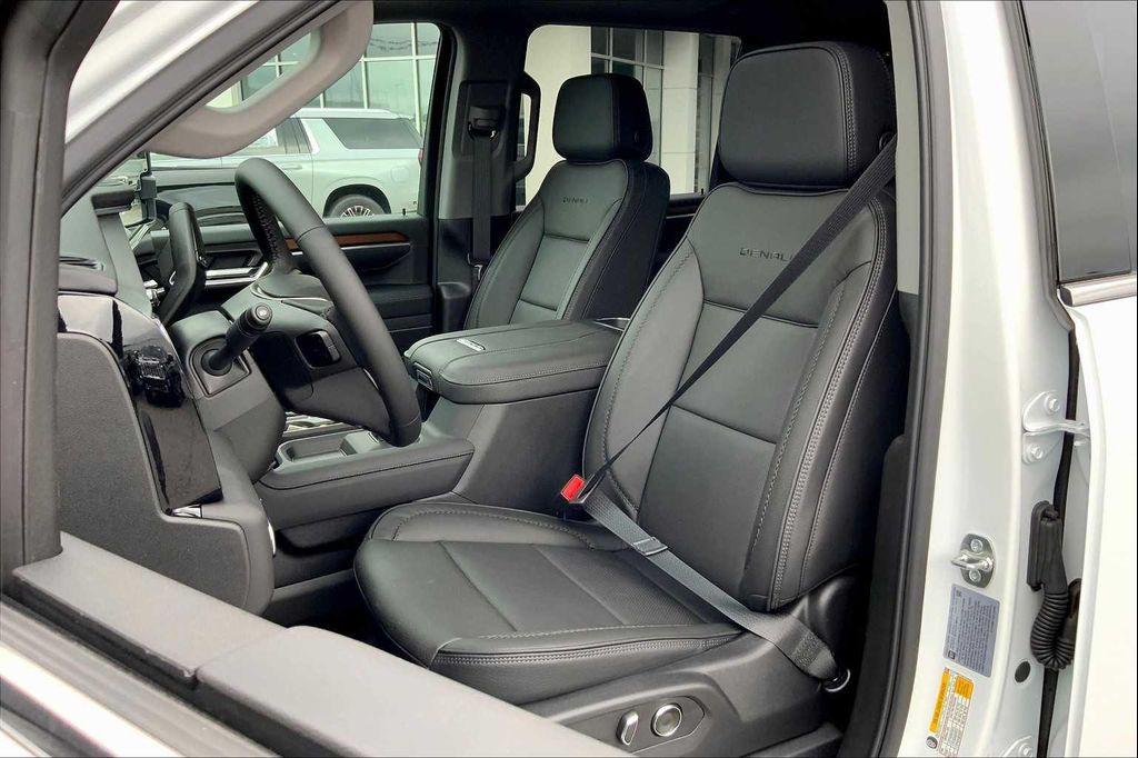 new 2025 GMC Sierra 2500 car, priced at $88,300