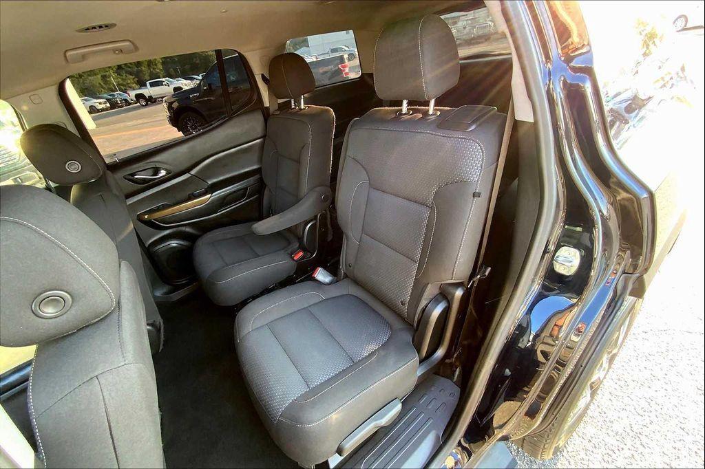 used 2021 GMC Acadia car, priced at $17,397